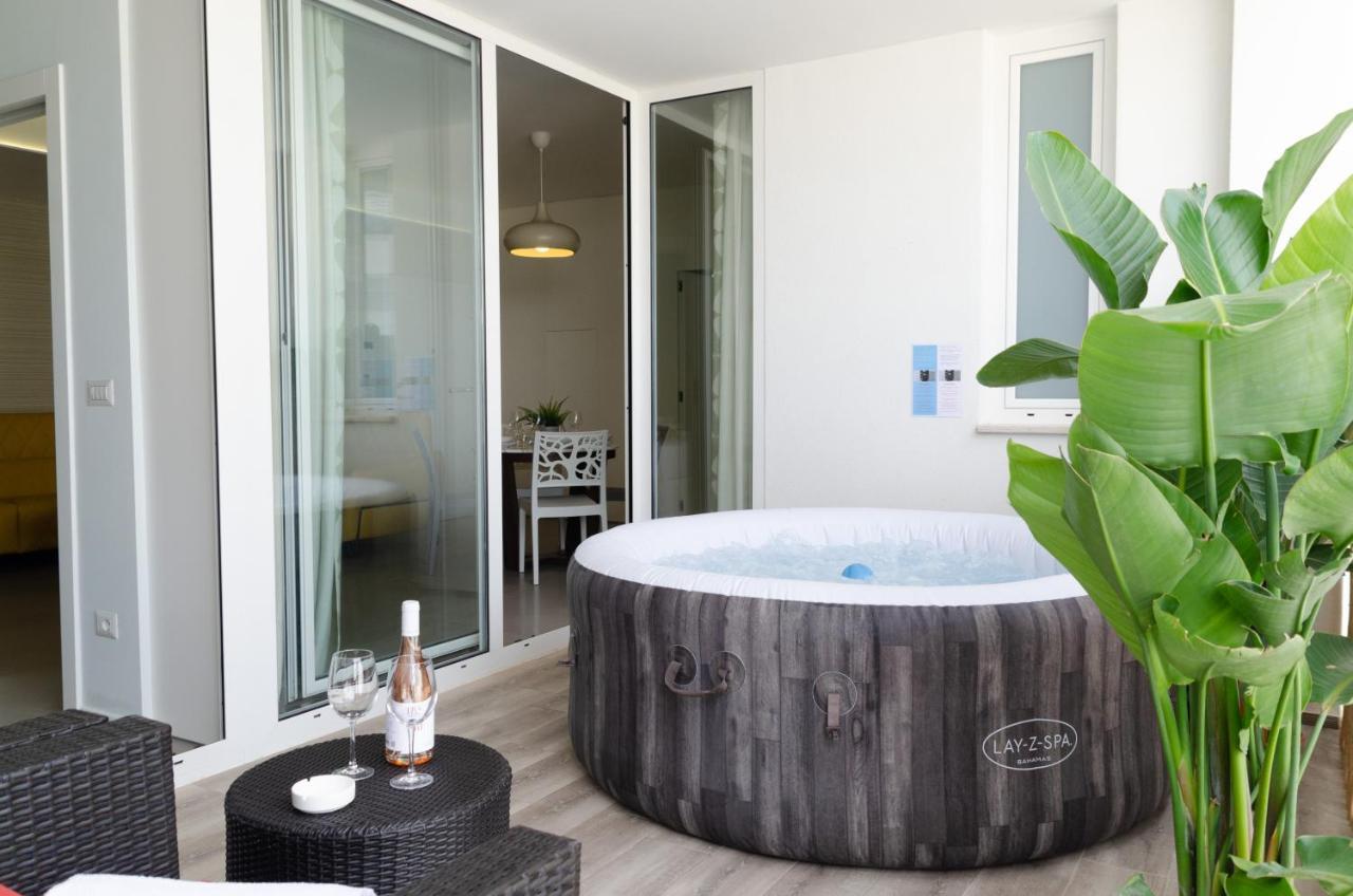 Apulialux Polignano High Class / Jacuzzi + Parking Appartement Polignano a Mare Buitenkant foto